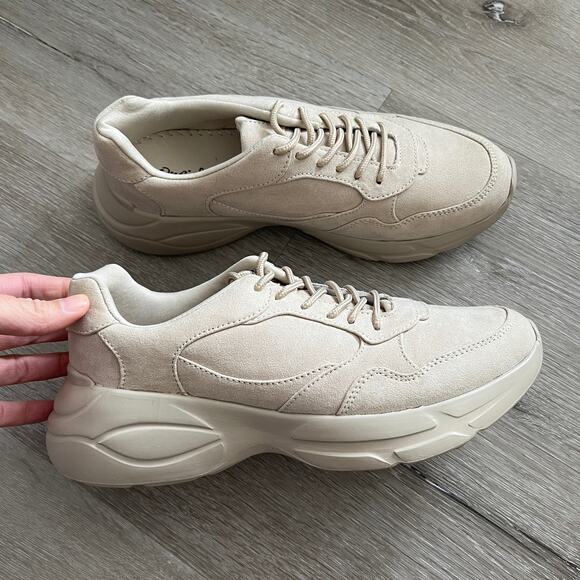 NIB Neutral Vegan Suede Cloud Sneakers - Picture 1 of 4
